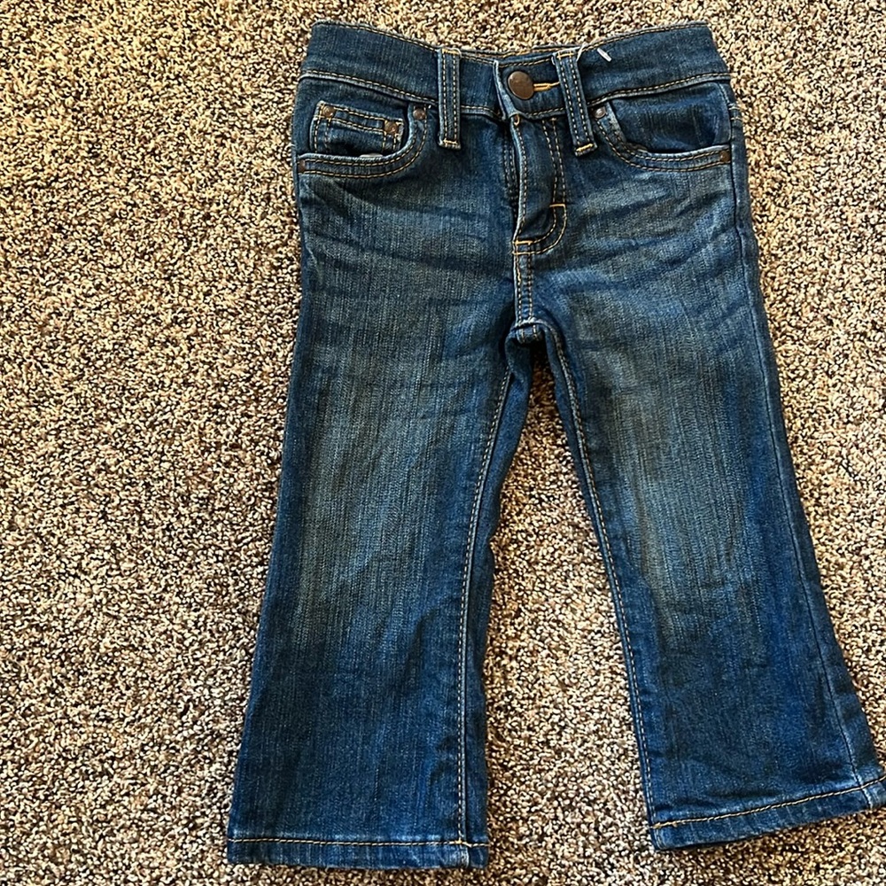 Boys 12 to 18 months wrangler jeans excellent condition just need ironed
